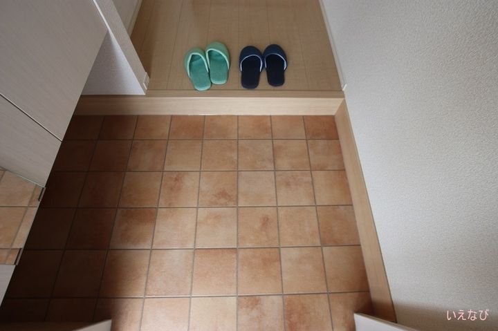 ハピネス新涯0101の玄関