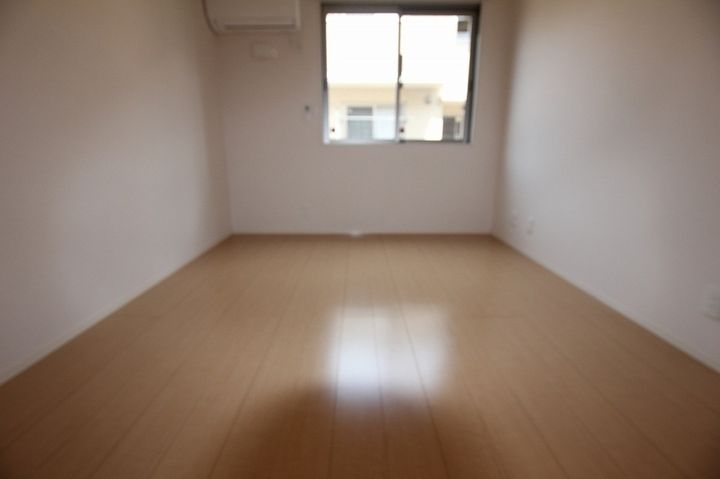 セジュールAI B棟103の寝室