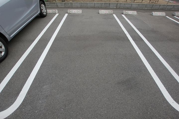 フォレスタ・エイトⅡ205の周辺