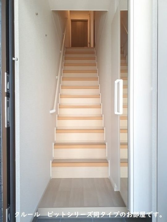 クルールピット 高須0203の玄関