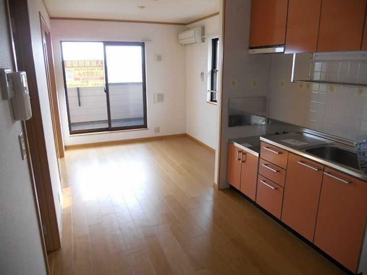 ヴィラ・ユニゾンC0203の居間