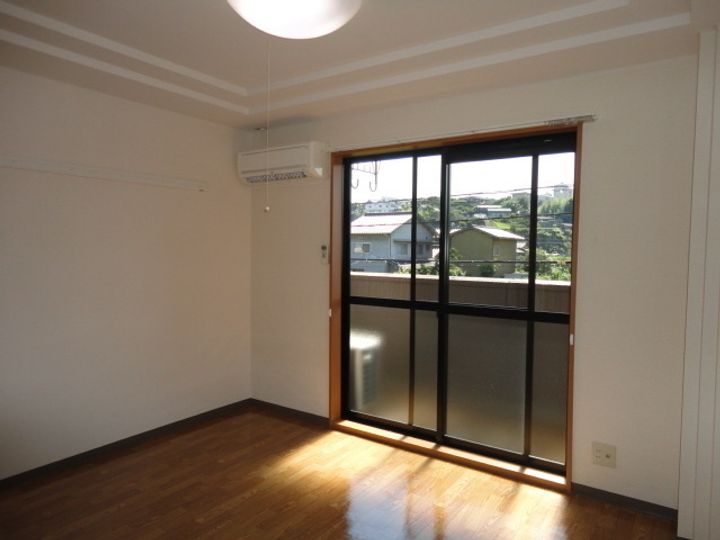 グランシャリオ202の居間