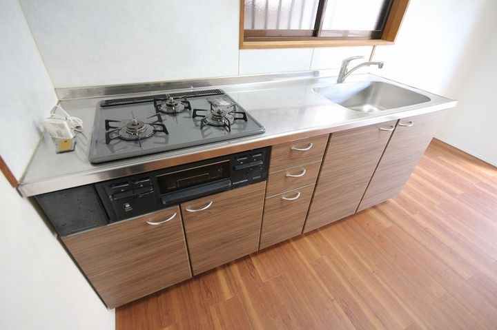 広島県福山市曙町2丁目2-15-4(一戸建)の賃貸物件4のキッチン