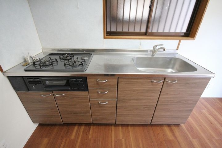 広島県福山市曙町2丁目2-15-4(一戸建)の賃貸物件4のキッチン