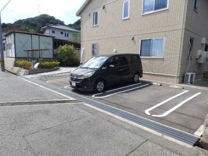 ラヴィアンローズ C棟201の周辺