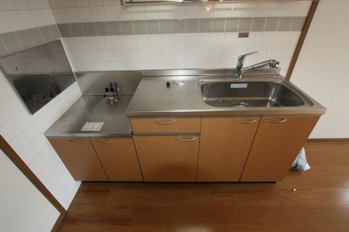 メゾンリーブルB201のキッチン