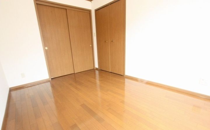 メゾンリーブルB201の寝室