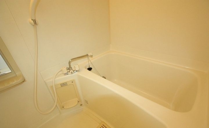 メゾンリーブルB201の風呂