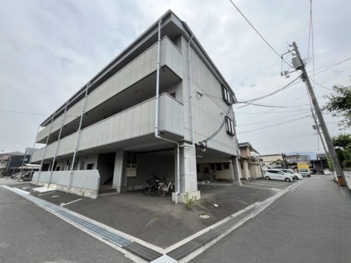クレセント道三0202の外観