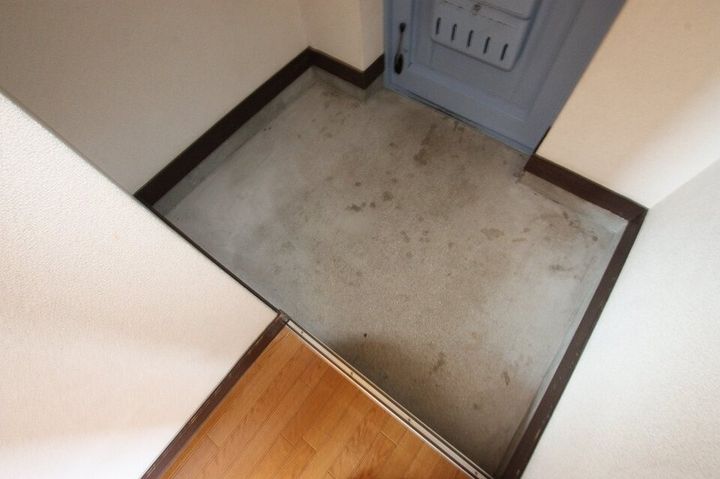 川口東マンション0203の玄関