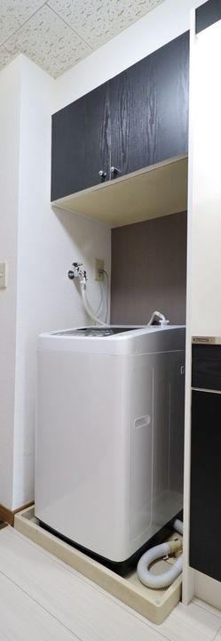 ハイツフレンドもてぎ 爽やかアクセントの壁紙が居室を彩ります ワイドバルコニー付307のその他画像