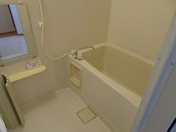 セジュール泉三嶽根201の風呂