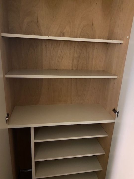 エトワール弘前第3301の玄関