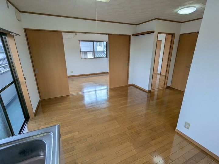 第2カネマルハイツ201の内装