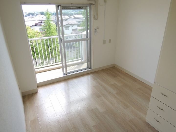 ベルシティ泉水215の居間