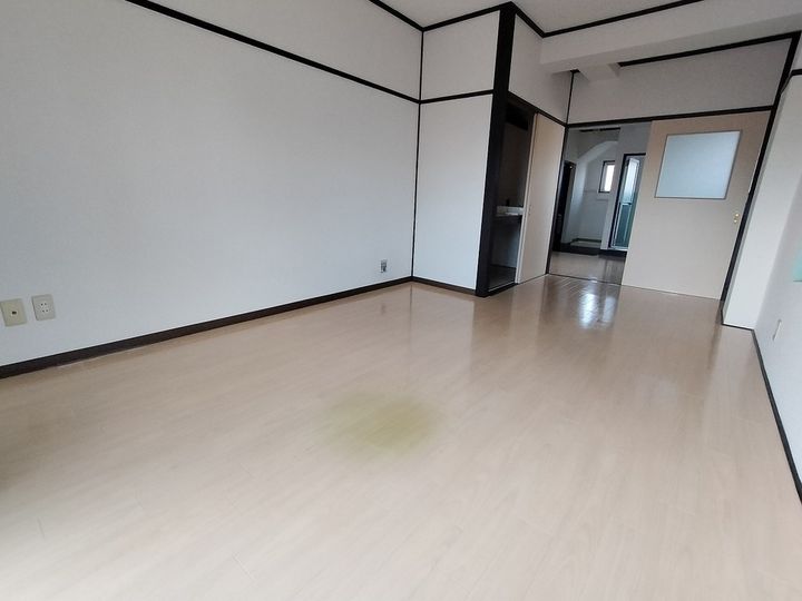 木町レジデンス202の居間