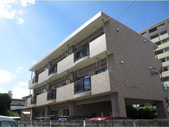 プレシャスライフ101の外観