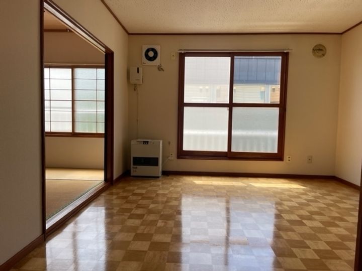 フラワーハイツ10の居間