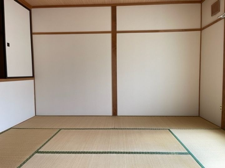 フラワーハイツ10の寝室