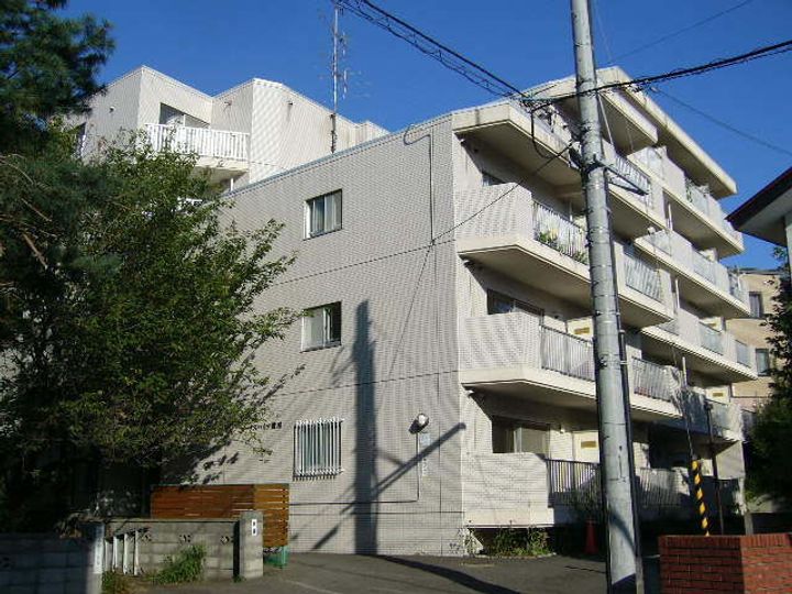 ロータスハイツ澄川207の外観