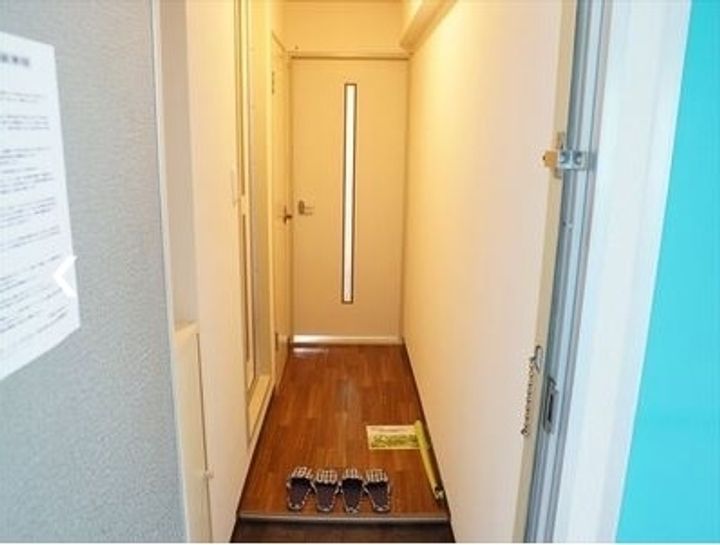 スカイシティ平岸401の玄関