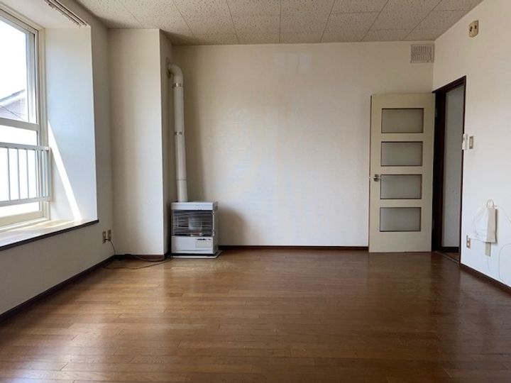 久美マンション205の居間