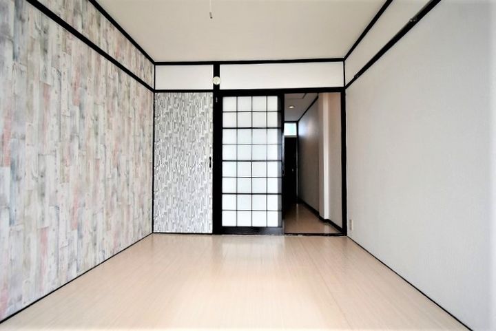 アーバンスタイル山城302の居間