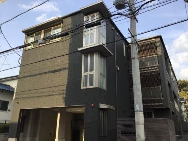 703HouseWest大濠の外観