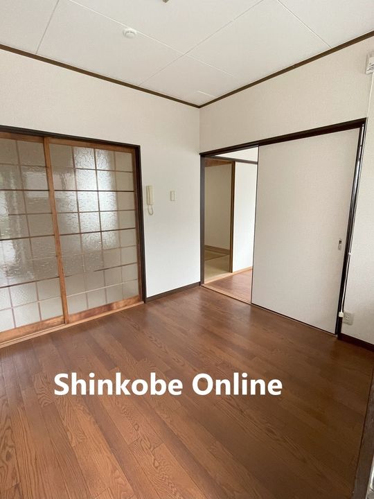 天城ビル101の居間