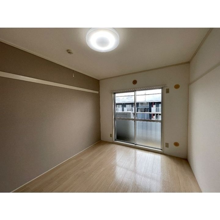 行田ハイツ2号棟406の内装