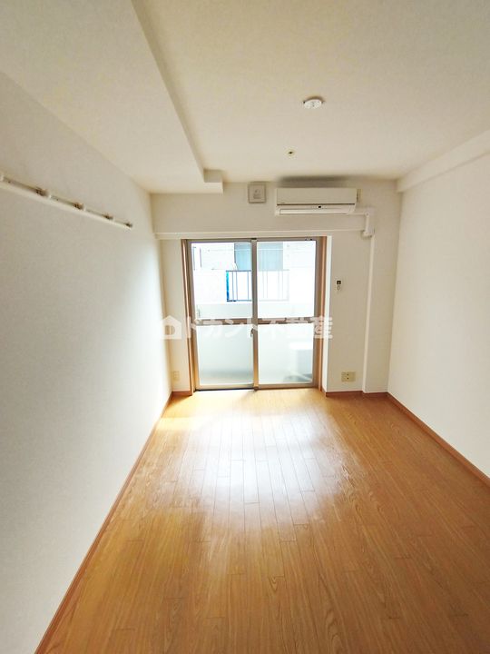 スカイコート池袋第7の居間