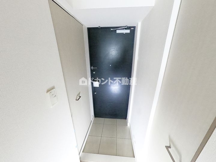 エミリブ池袋204の玄関