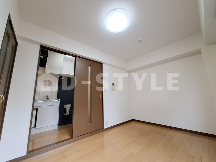 イーストフローラ東長崎102の居間