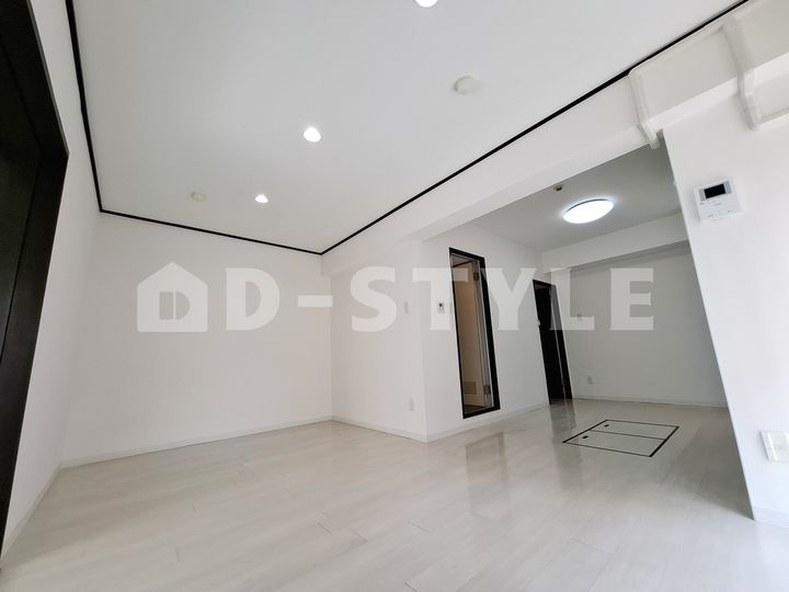 ユーコート東長崎105の居間