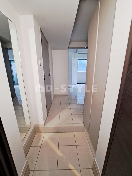 ガリシア大塚South1102の玄関