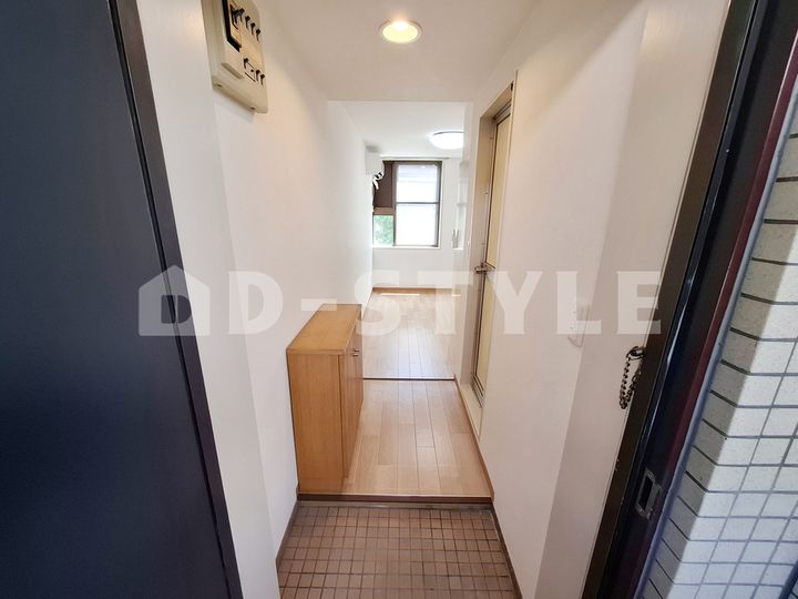 目白ガーデン206の玄関