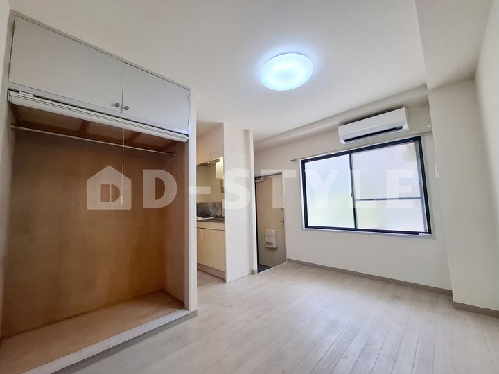 サンライズ101の居間