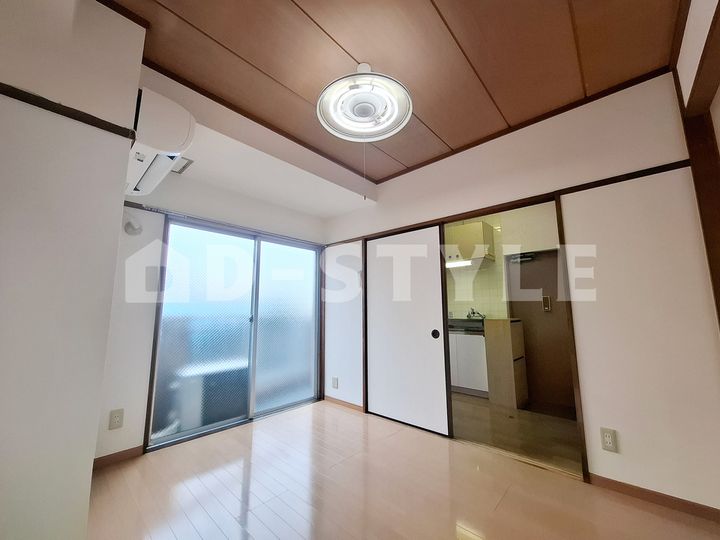 小野マンション303の居間