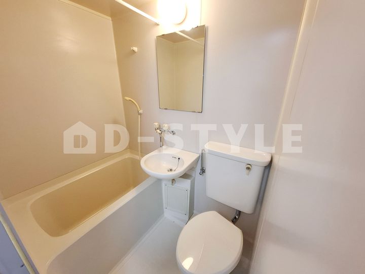 スペース77302の風呂