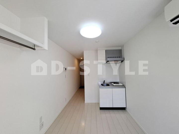 Navi東池袋 ナビヒガシイケブクロ103の居間