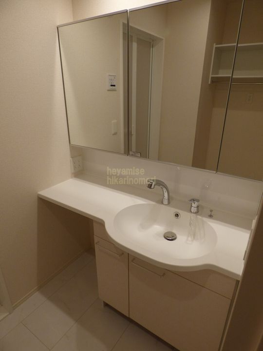 セキュレア須屋 H棟102の内装