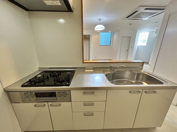 グーロリアビル5Aのキッチン
