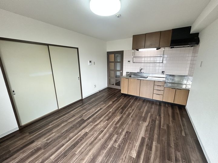 比枝コーポラス上町Ⅱ403の居間