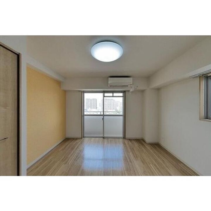 ブリランテ都島504の居間