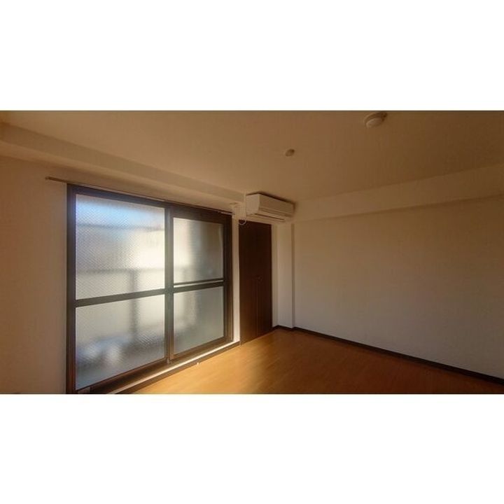 鶴見ベルダァーⅠ番館201の居間