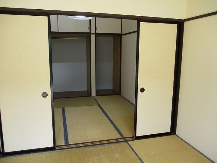 桜田コーポⅠ203の居間