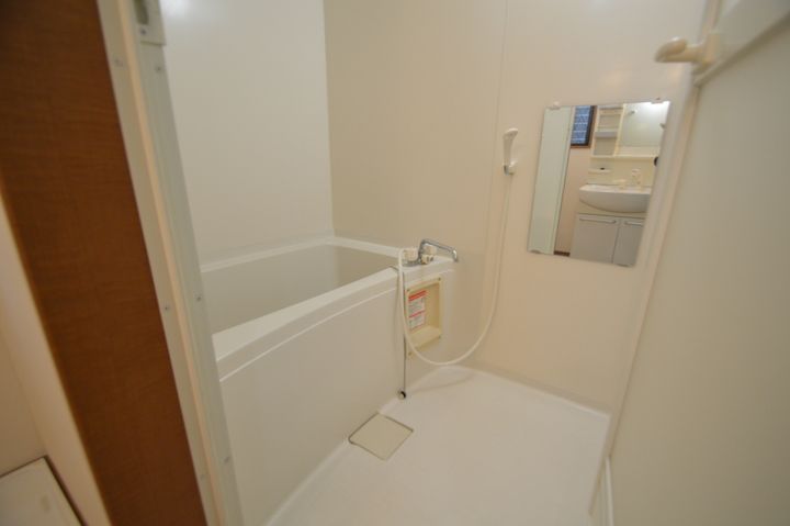 シルキーⅢ202の風呂