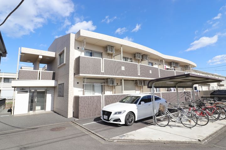 ミドル東大沼2の外観