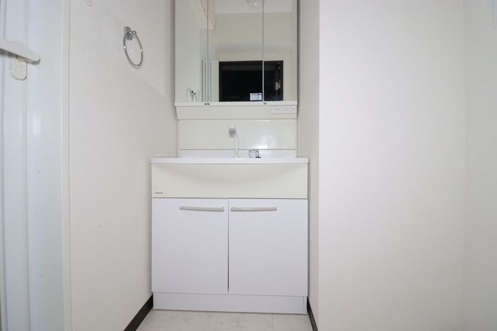 ミドル東大沼2の内装