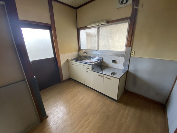 兵庫県姫路市青山北2丁目(一戸建)の賃貸物件1の居間